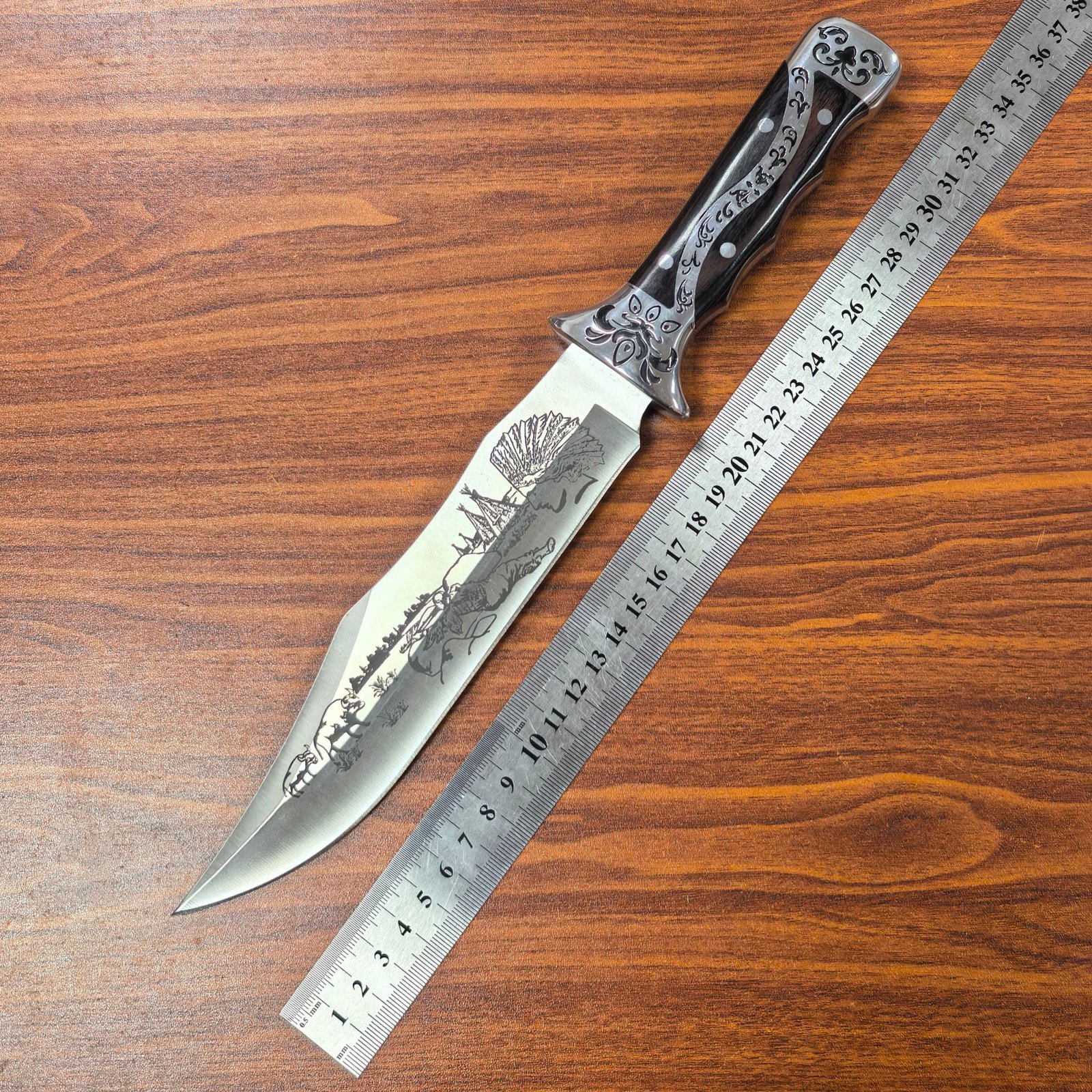 All-steel 440C steel jungle exploration knife with wooden handle - an outdoor equipment Christmas gift, suitable for both men and women to use